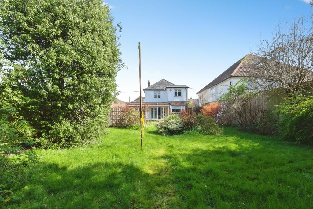 Main image of property: Hobart Road, New Milton, Hampshire, BH25