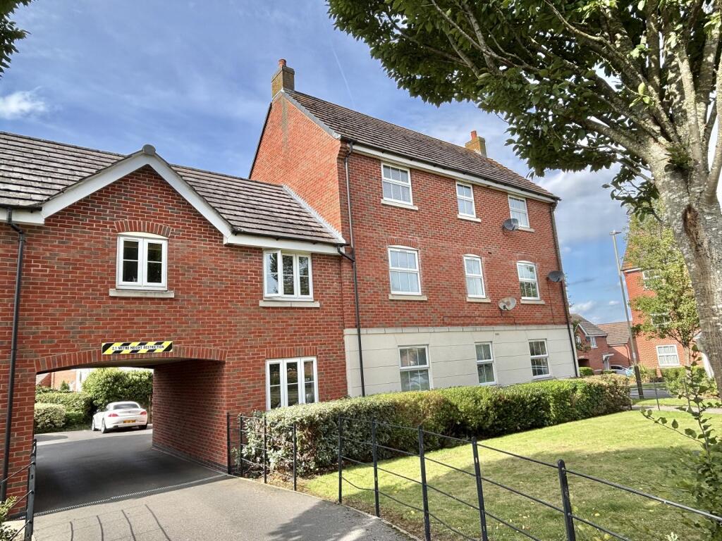 Main image of property: 30 Brompton Road, Hamilton, Leicester, Leicestershire. LE5 1PQ