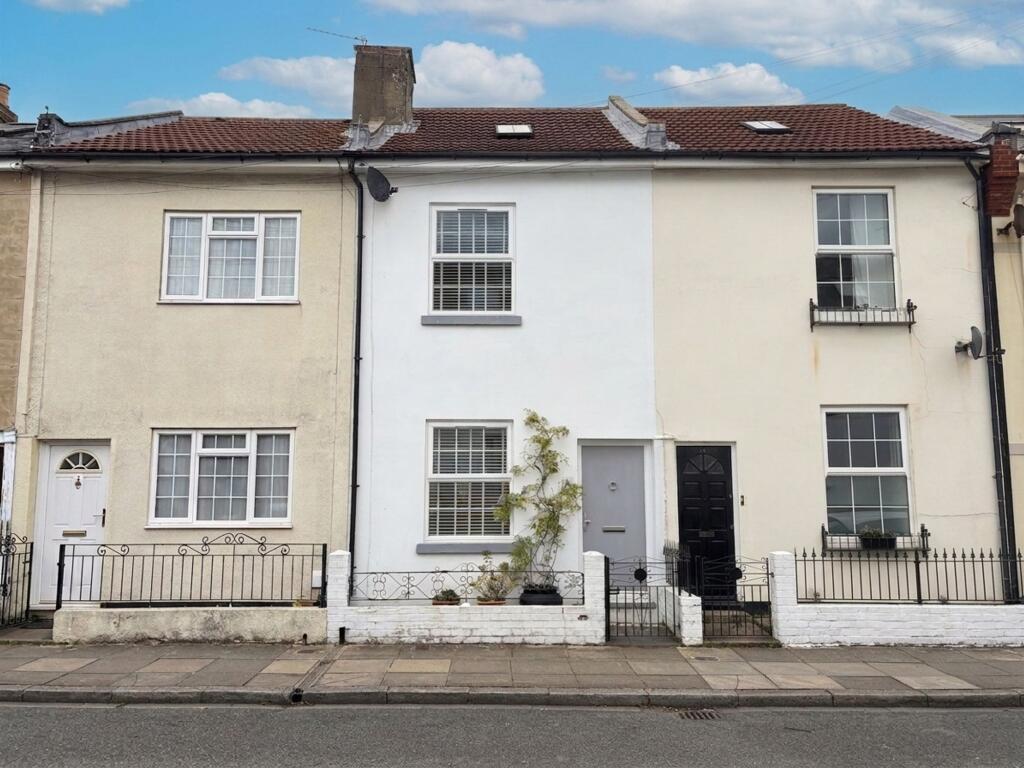 House in Portsmouth, Southsea - View 4
