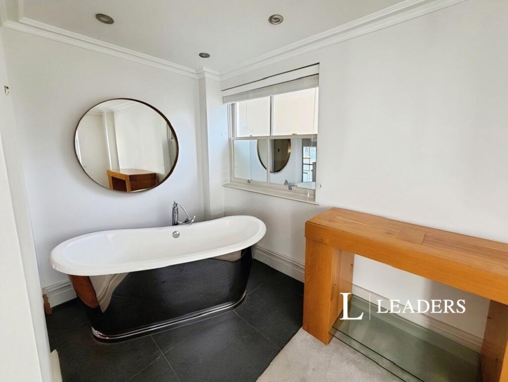 Apartment in Brighton, Kemptown - View 5