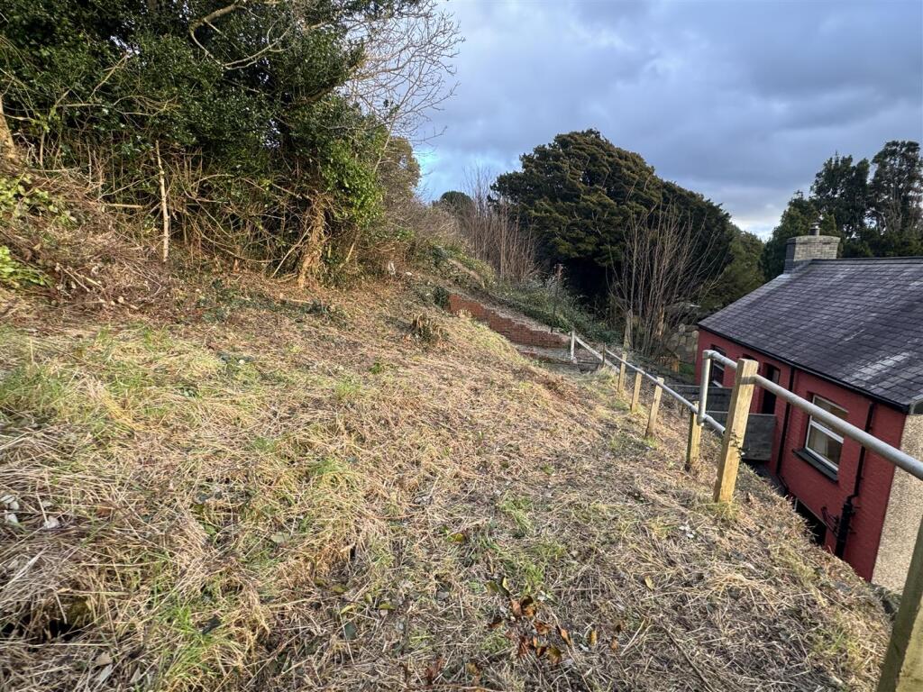 Penyfron Road, Llanbadarn Fawr, Aberystwyth photo 4