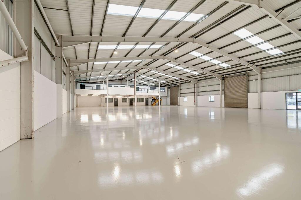 8567301-interior03-800.jpg