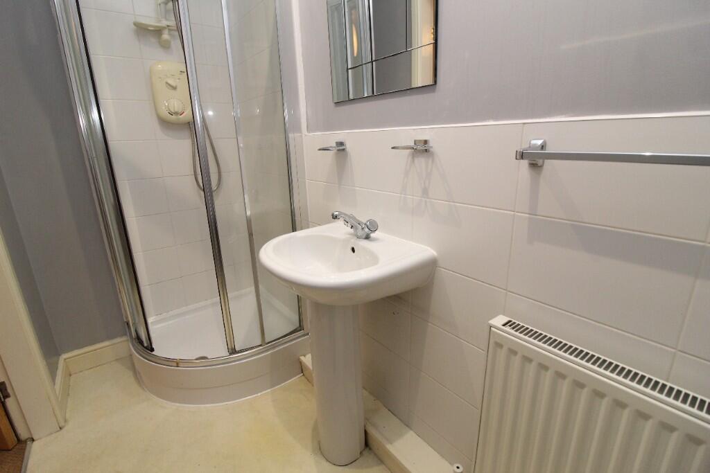 Apartment in Kingston upon Hull, Bransholme - More