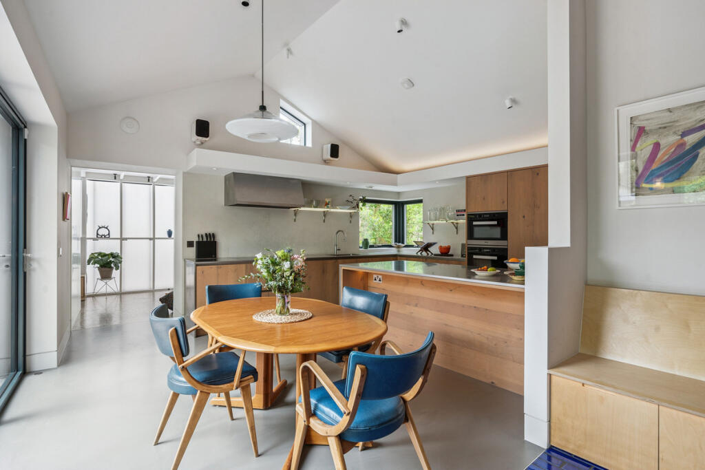 House in London, Willesden Green, Harlesden - View 6