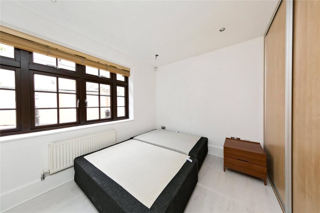 Apartment in Twickenham - View 5