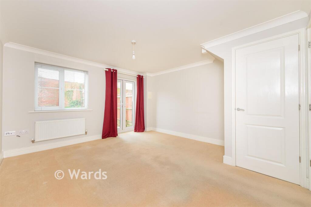 Baryntyne Crescent, Rochester, Kent photo 2