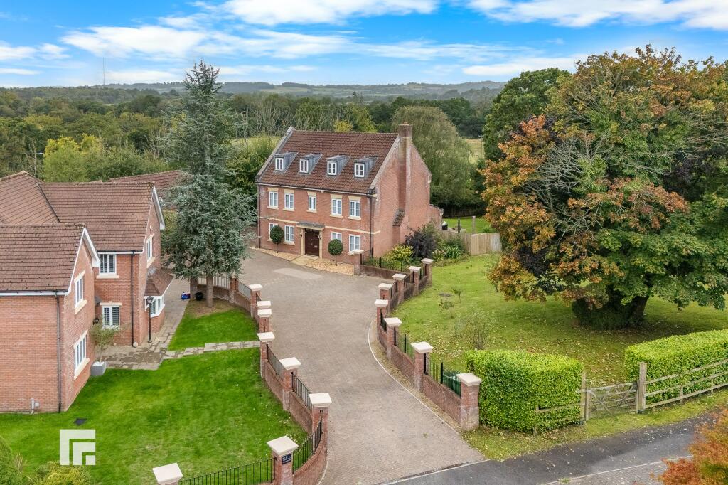 5-bed house on Ffordd Gwern, St. Fagans, CF5, £1,200,000