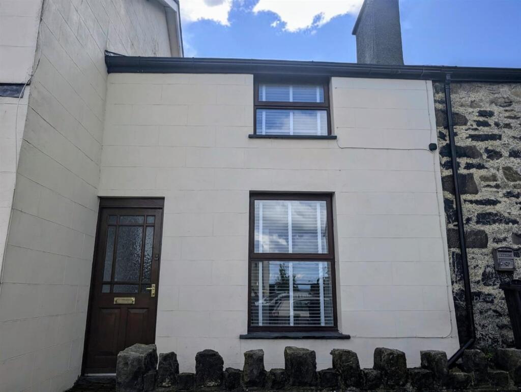 Main image of property: High Street, Penmaenmawr