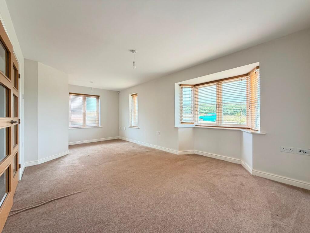 House in Osgodby, Middle Deepdale, Eastfield - View 3
