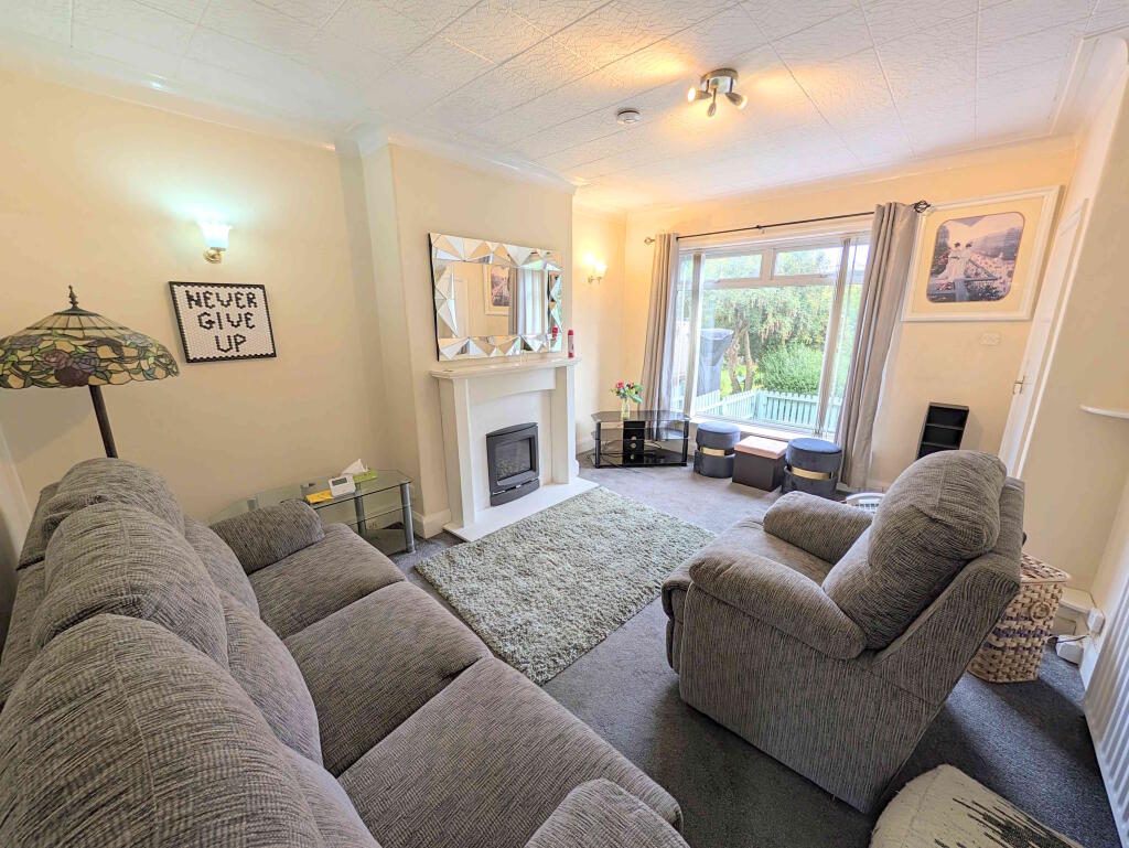 House in Halifax - View 4
