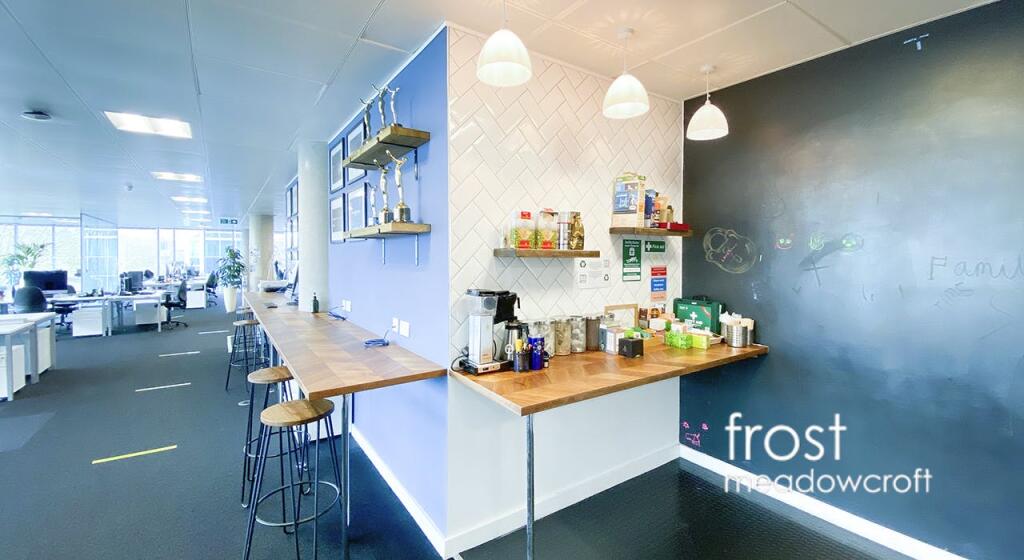 ChiswickStudios Power Rd W4 Office to let4.jpg
