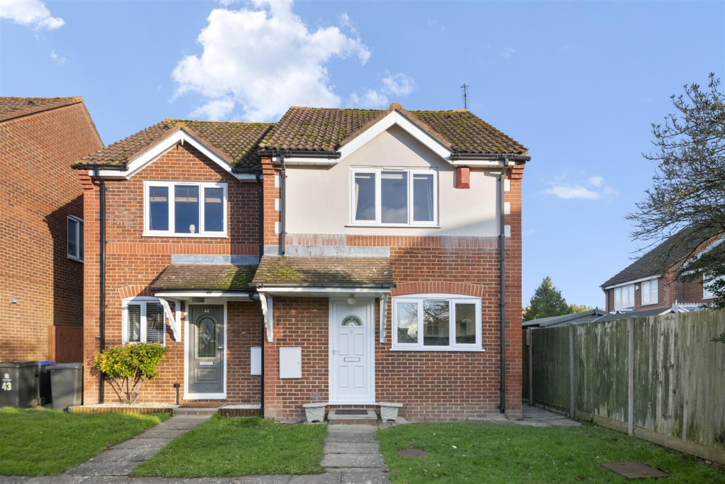 Main image of property: Martindale, Iver