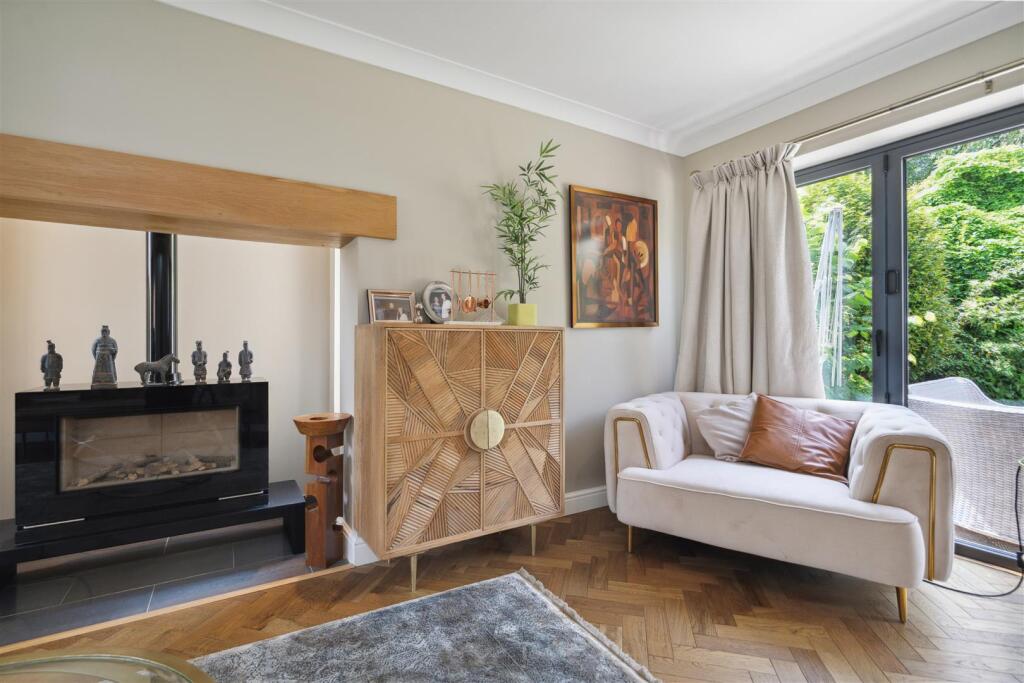 Additional image 6 of Oakley Wood Drive, Solihull