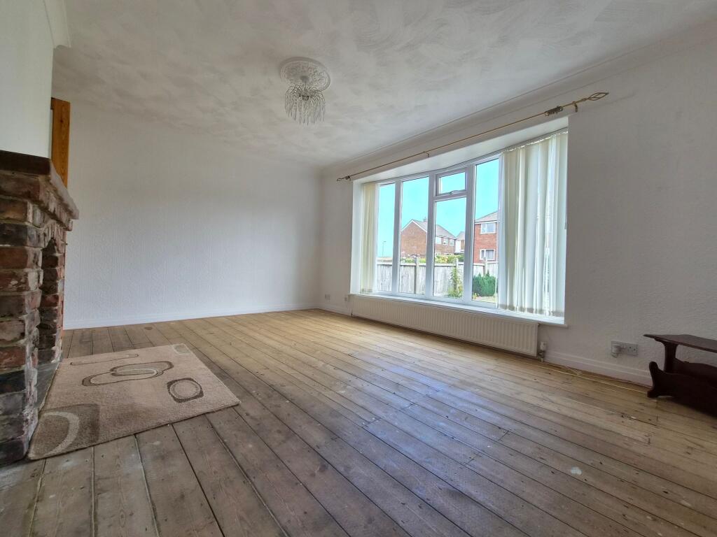 House in Scarborough, South Cliff - View 3