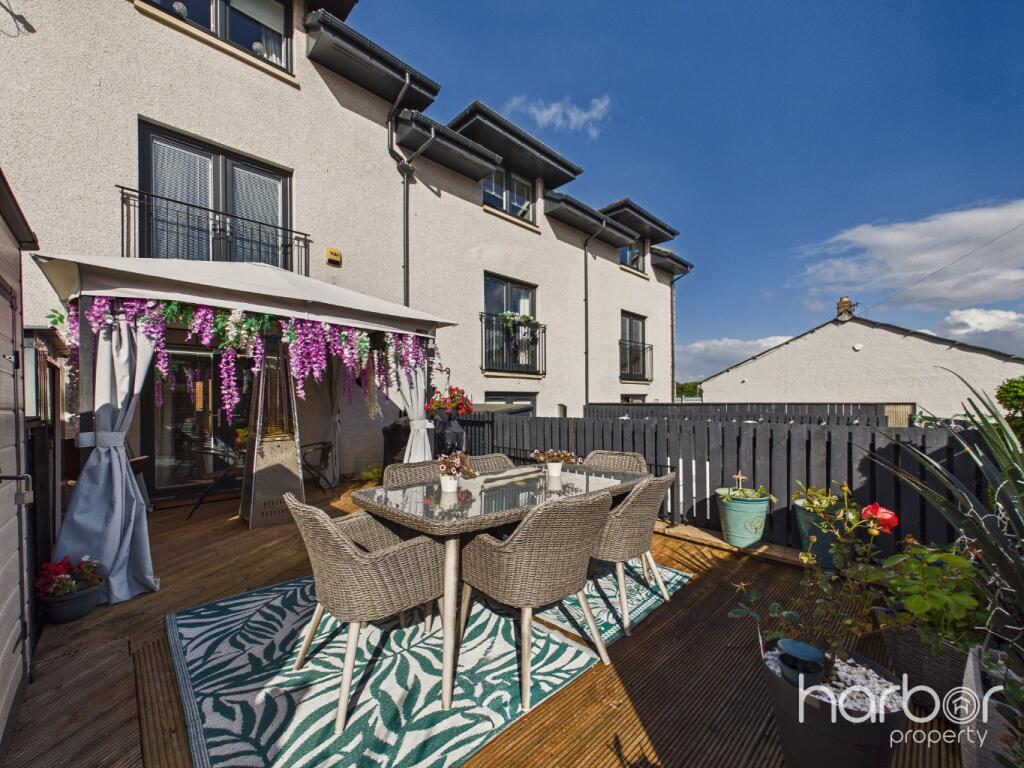 House in Motherwell, South Lanarkshire - More