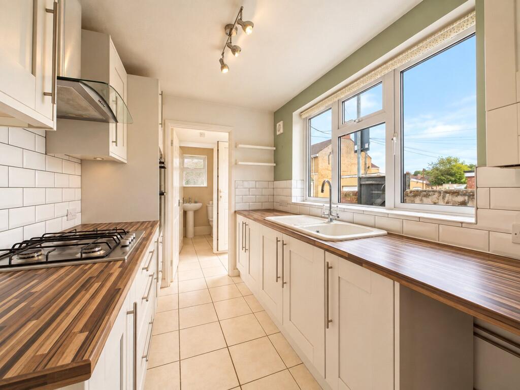 House in Swindon - View 4