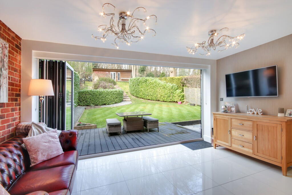House in Gravesham, Meopham - View 5