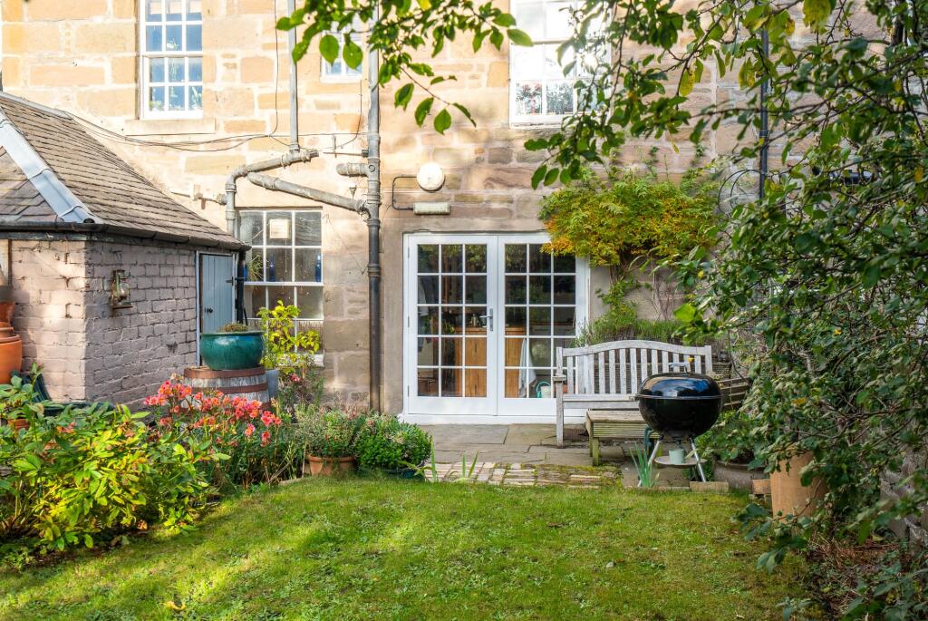 7, Springfield, Dundee photo 4