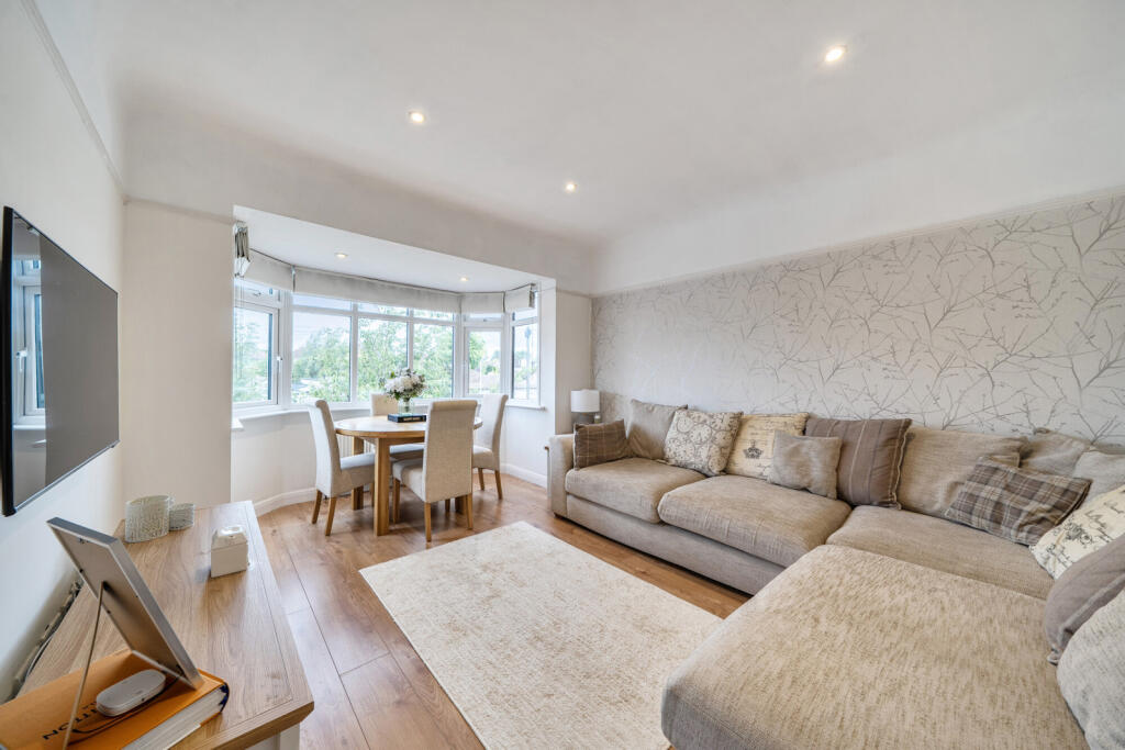 Apartment in London - View 3