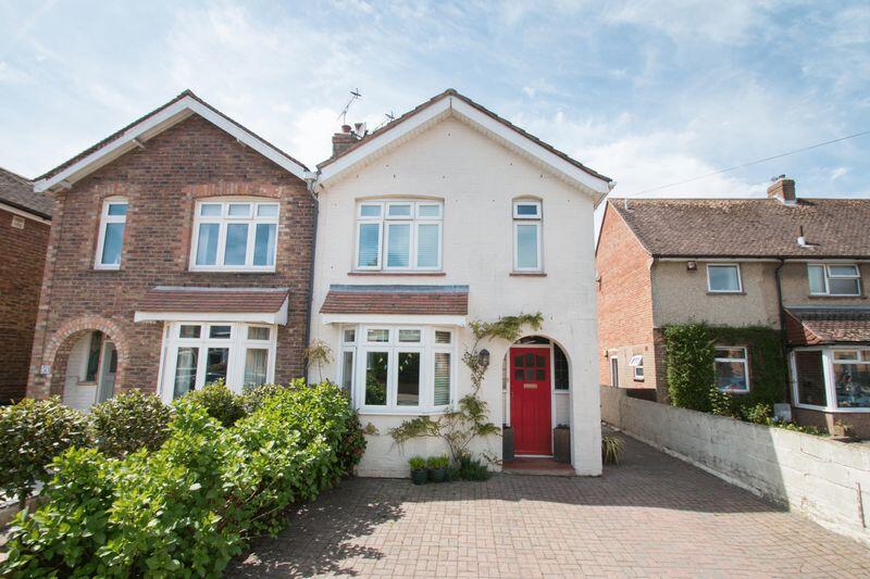 3-bed semi-detached on Winden Avenue, Chichester, £450,000