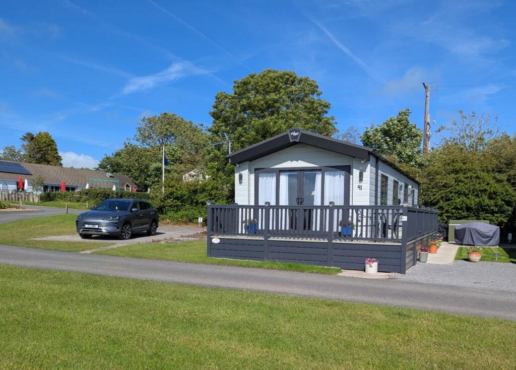 Regal Artisan Lodge, West Wales, Reynalton, Wales, United Kingdom photo 4