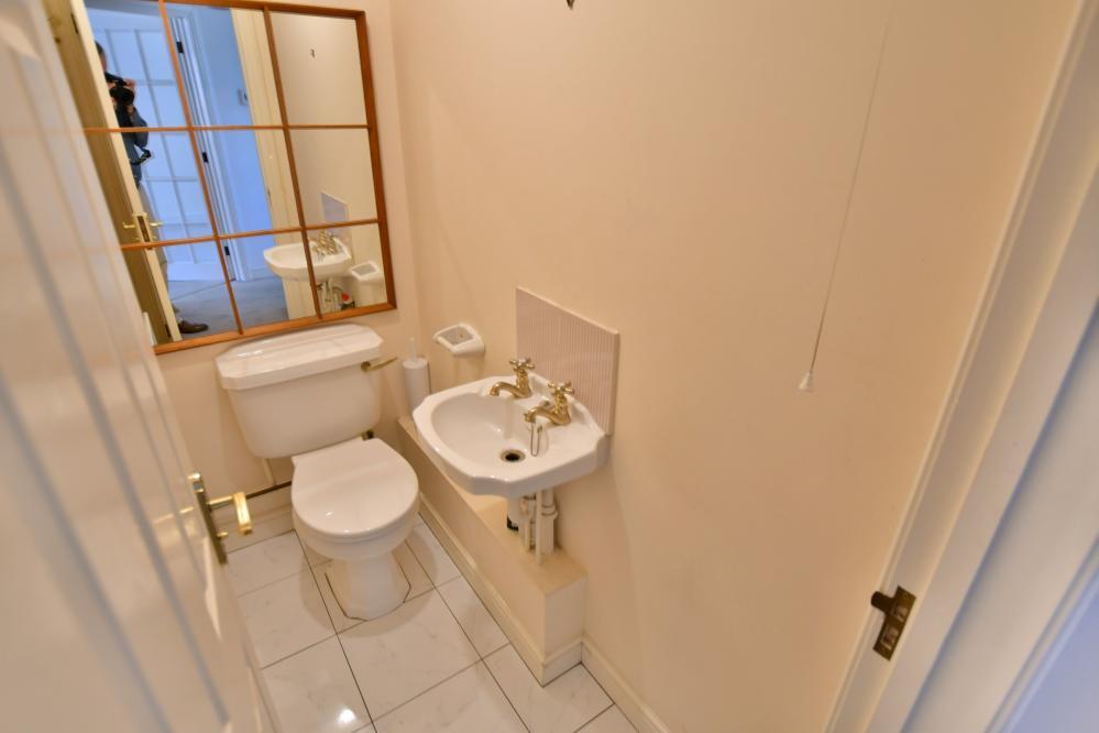House in Wimborne Minster, Rowlands - View 4
