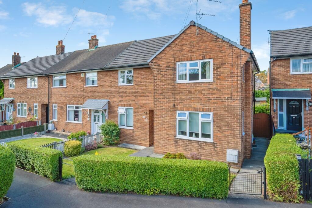 Main image of property: Round Thorn, Croft, Warrington, Cheshire, WA3