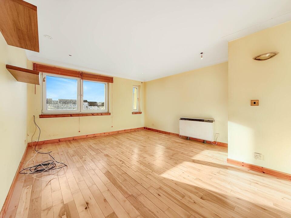 Apartment in Paisley - More