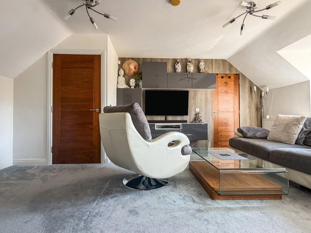 House in Hull - More