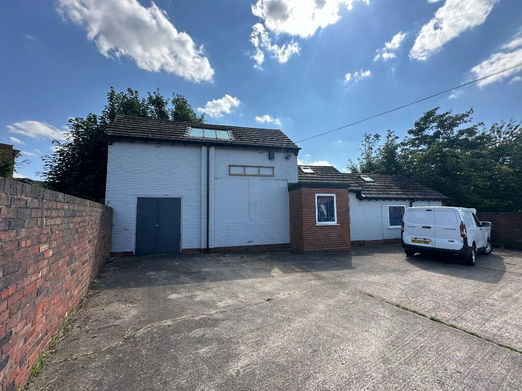 Main image of property: Building to the Rear of 177 Stourbridge Road, Halesowen, West Midlands, B63