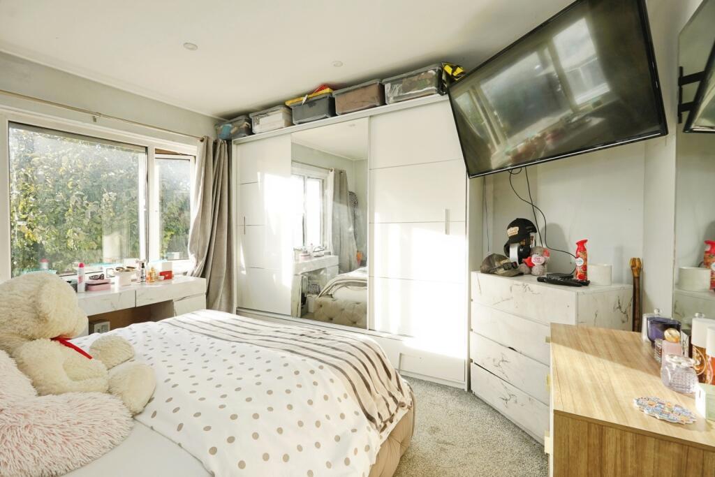 House in Folkestone, Foord - More