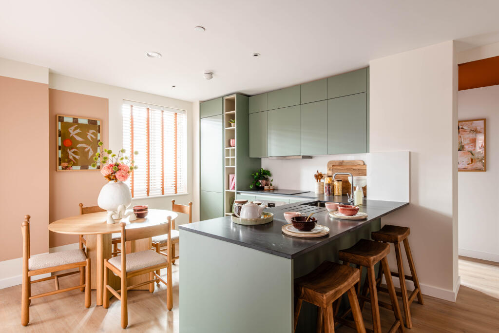 Apartment in Harrow - View 4