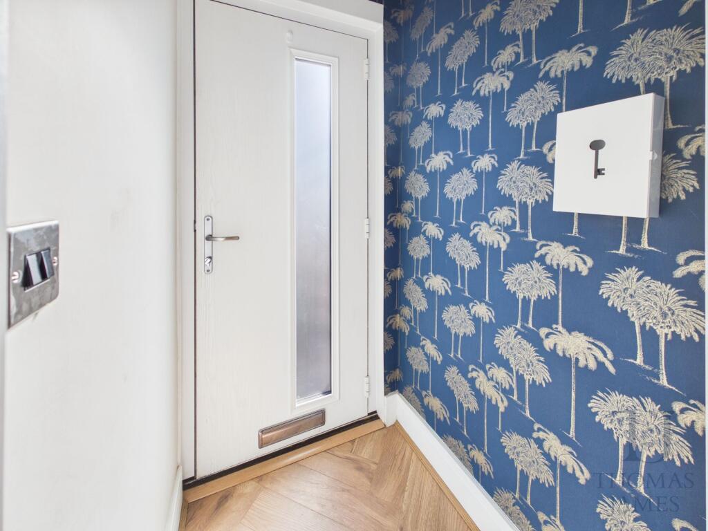 House in Nottingham - View 5