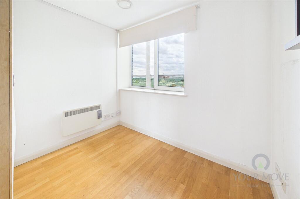 Apartment in Northampton - View 5