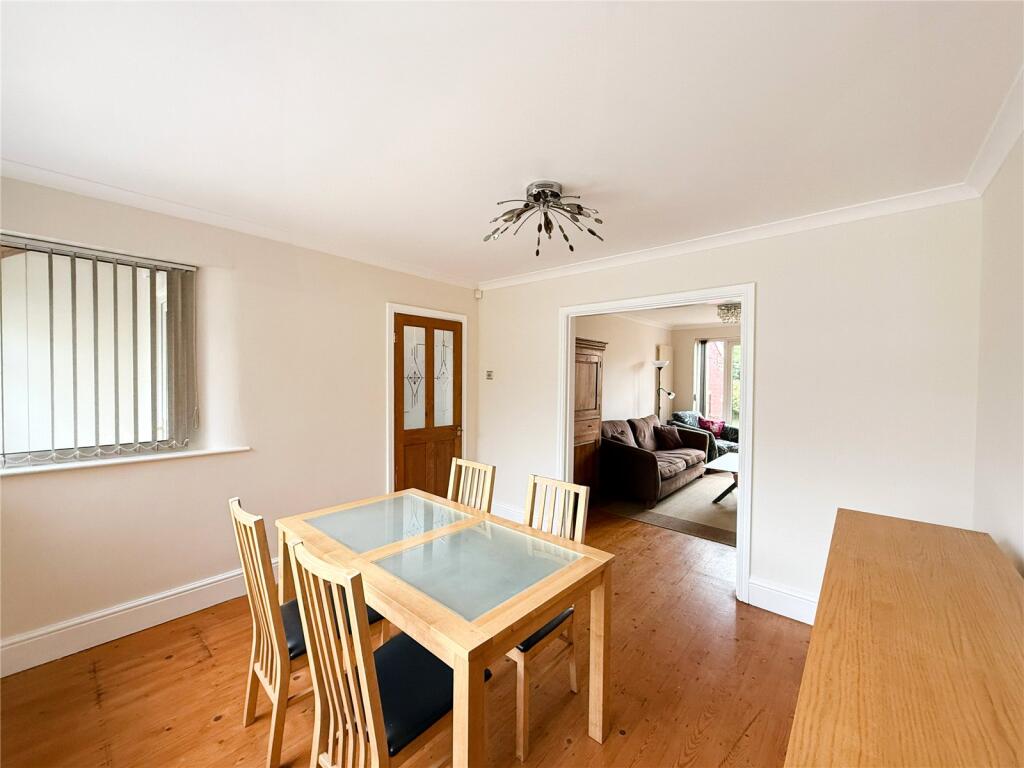 House in Manchester, Parrs Wood, Wythenshawe - More