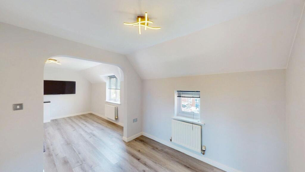 Apartment in Bolton, Westhoughton - View 4