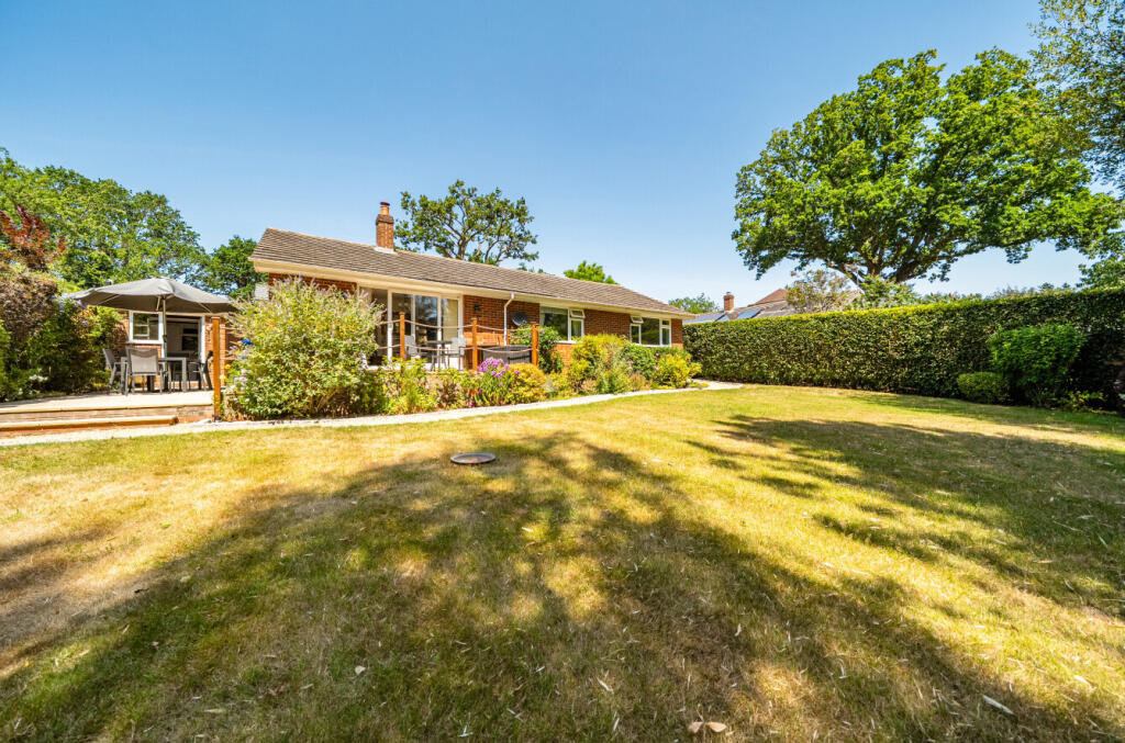 Longwater Lane, Finchampstead, Wokingham, Berkshire, RG40 - View 2