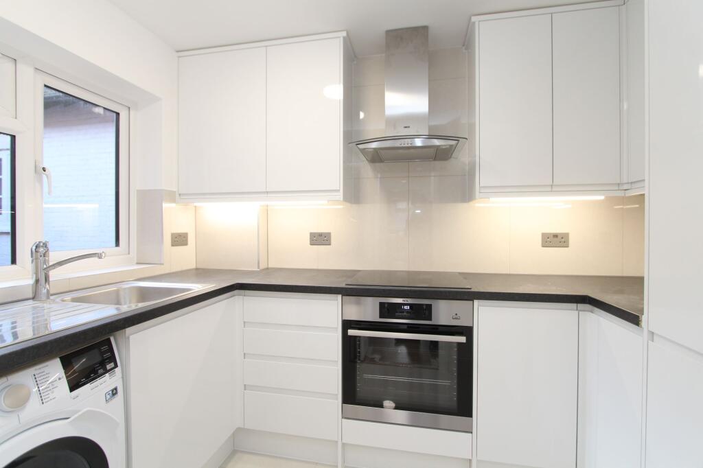 Apartment in Harrow - View 2