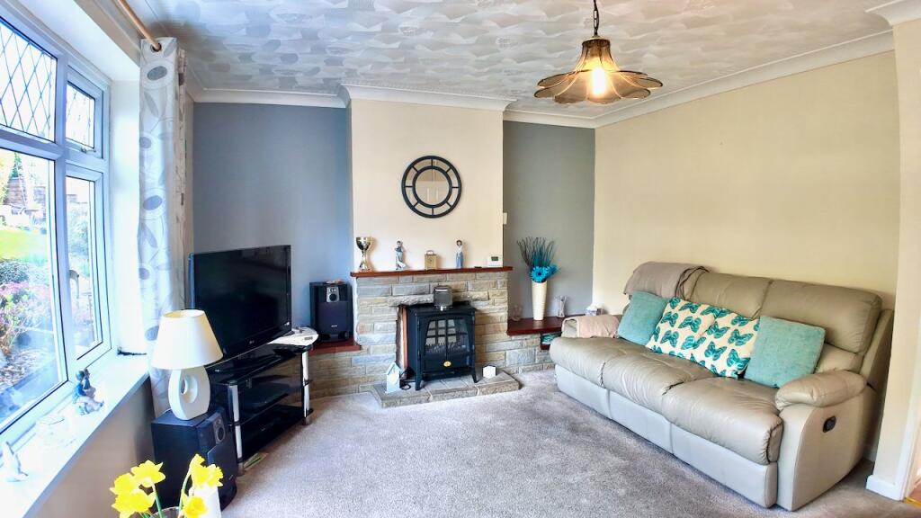 House in Newport - View 4