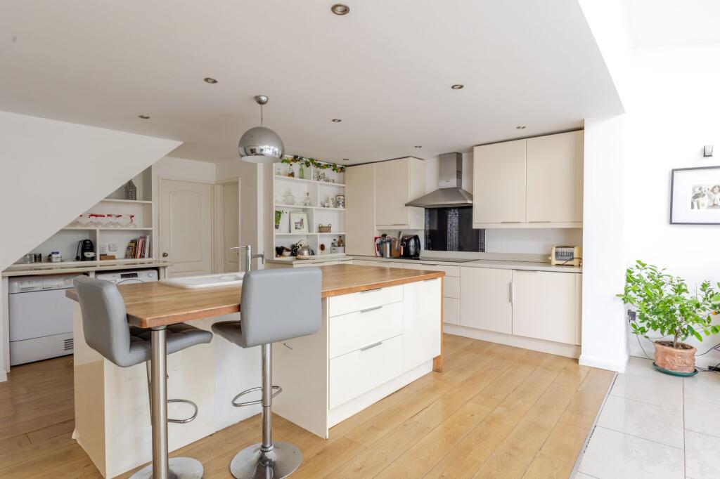 St. Marys Grove, Nailsea, BS48 photo 3