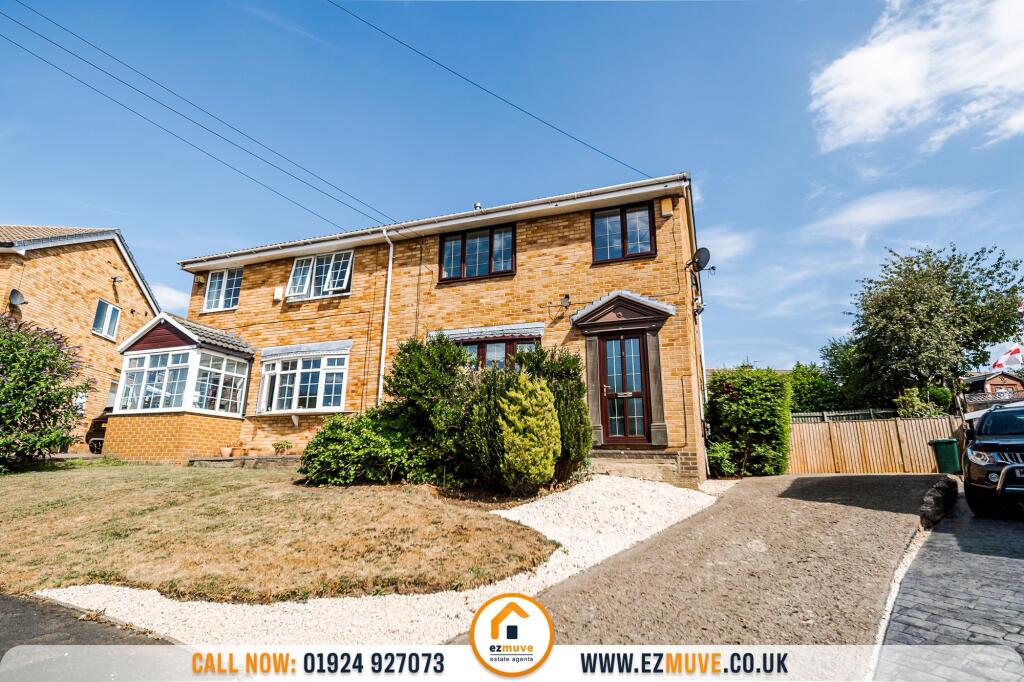 Main image of property: Birchwood Avenue, Birstall, WF17