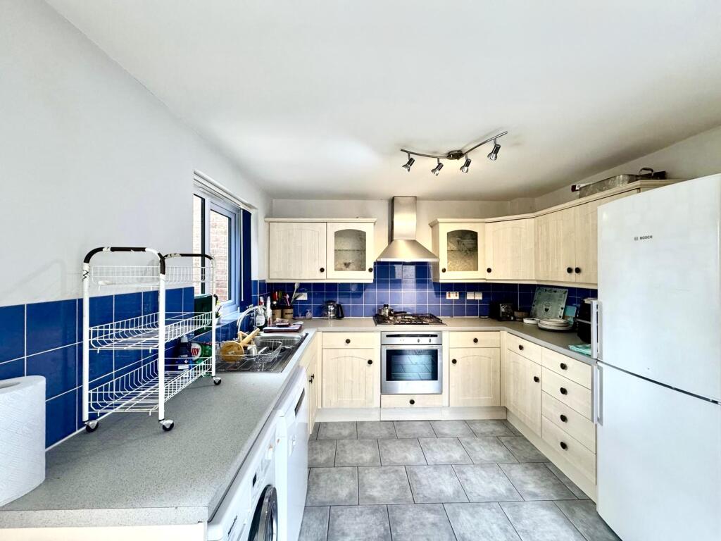 House in Dorchester - View 5