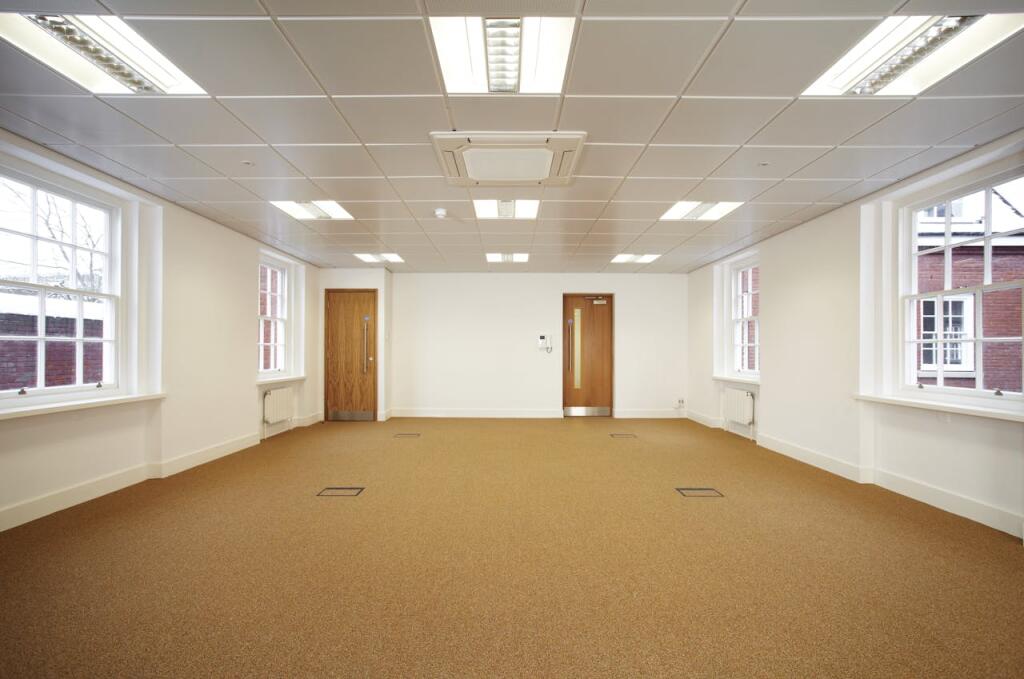 Additional image 4 of 6 The Courtyard, The Courtyard, 707 Warwick Road, Solihull, B91 3DA