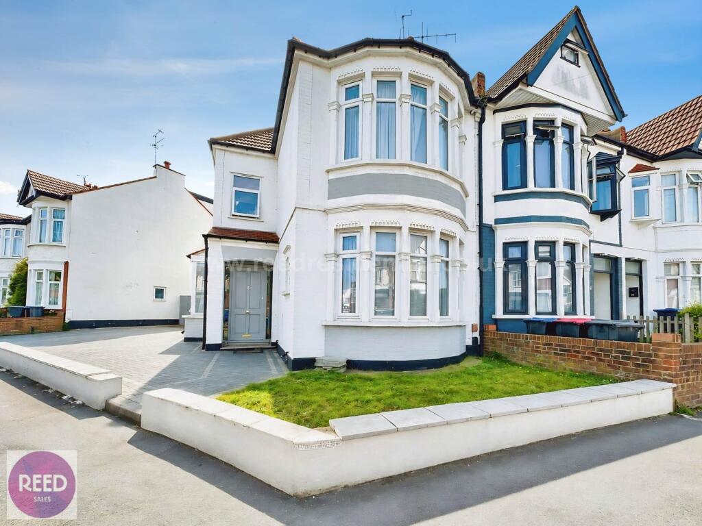 5-bed semi-detached on West Road, Westcliff On Sea, £470,000
