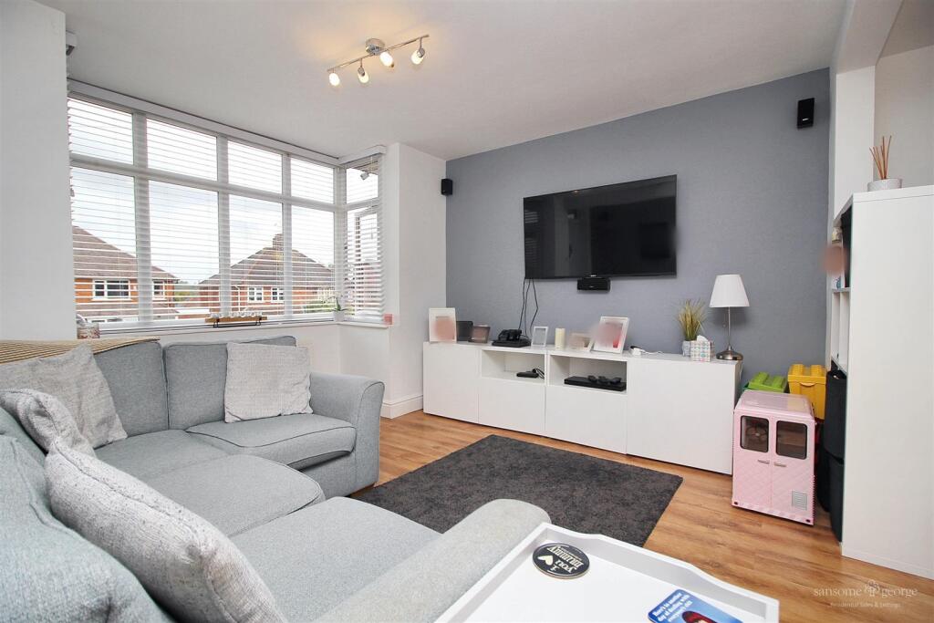 Grasmere Avenue, Tilehurst, Reading – pohled 3