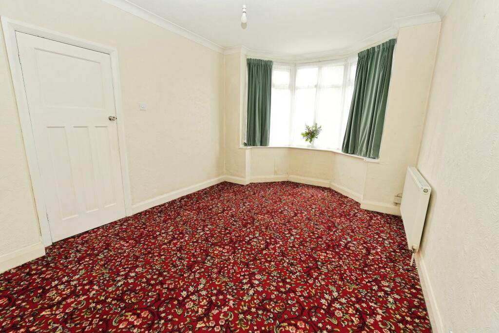 House in Birmingham, West Midlands - More