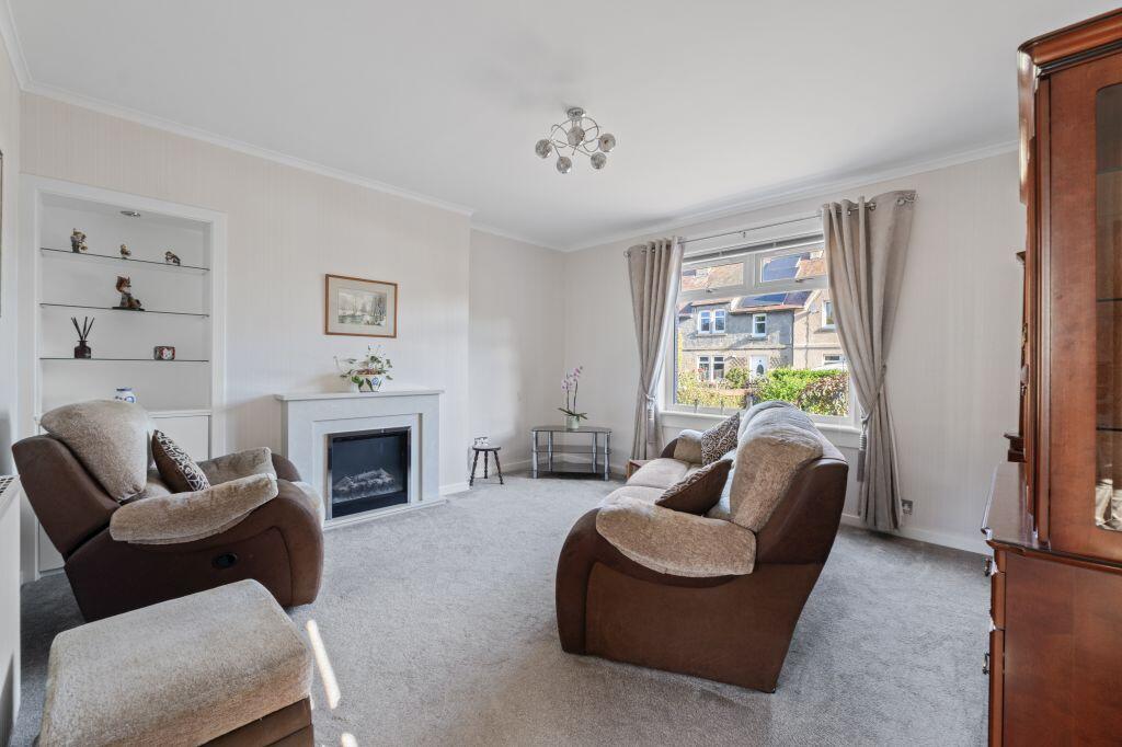 39 George Street, Innerleithen, EH44 6LJ photo 3