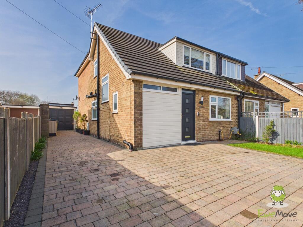 Main image of property: 33 Darland Lane, Rossett, Wrexham