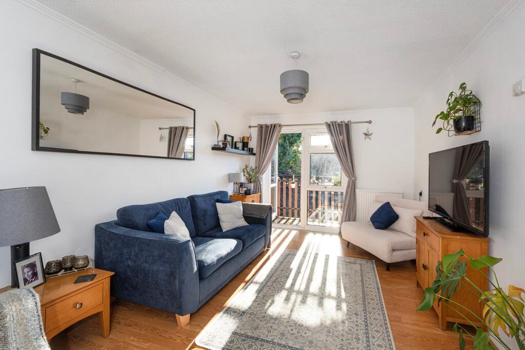 Apartment in London - View 3