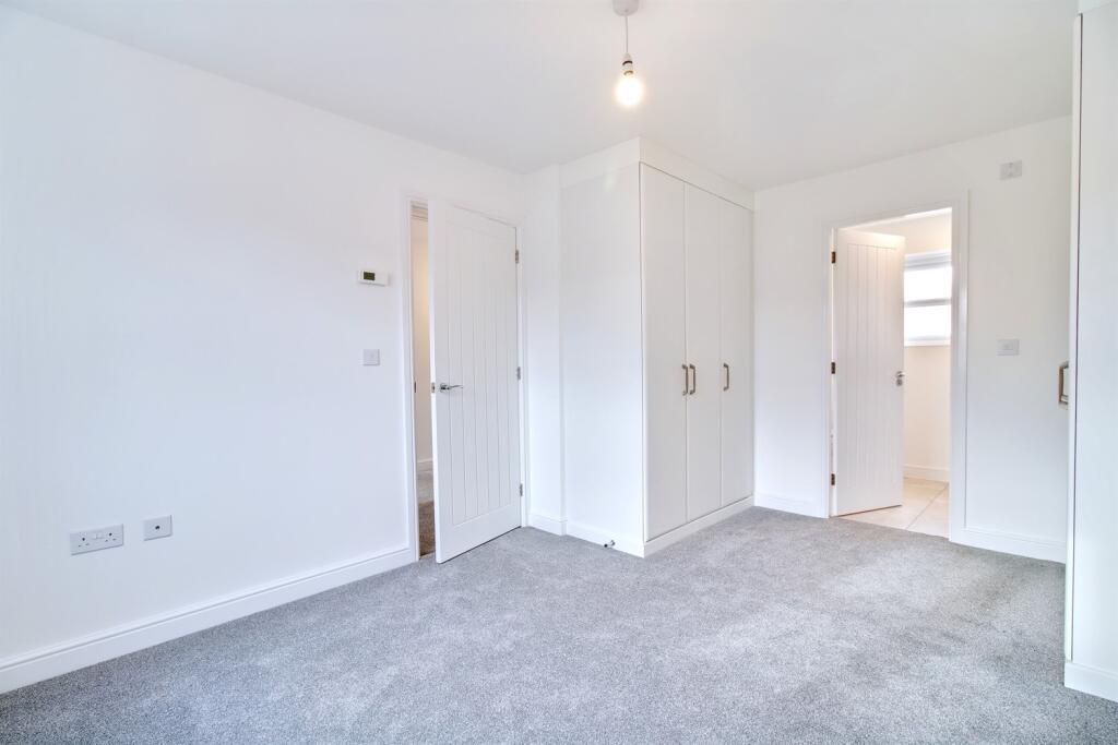 Off Ashby Road, Tamworth,
B79 0GA photo 4